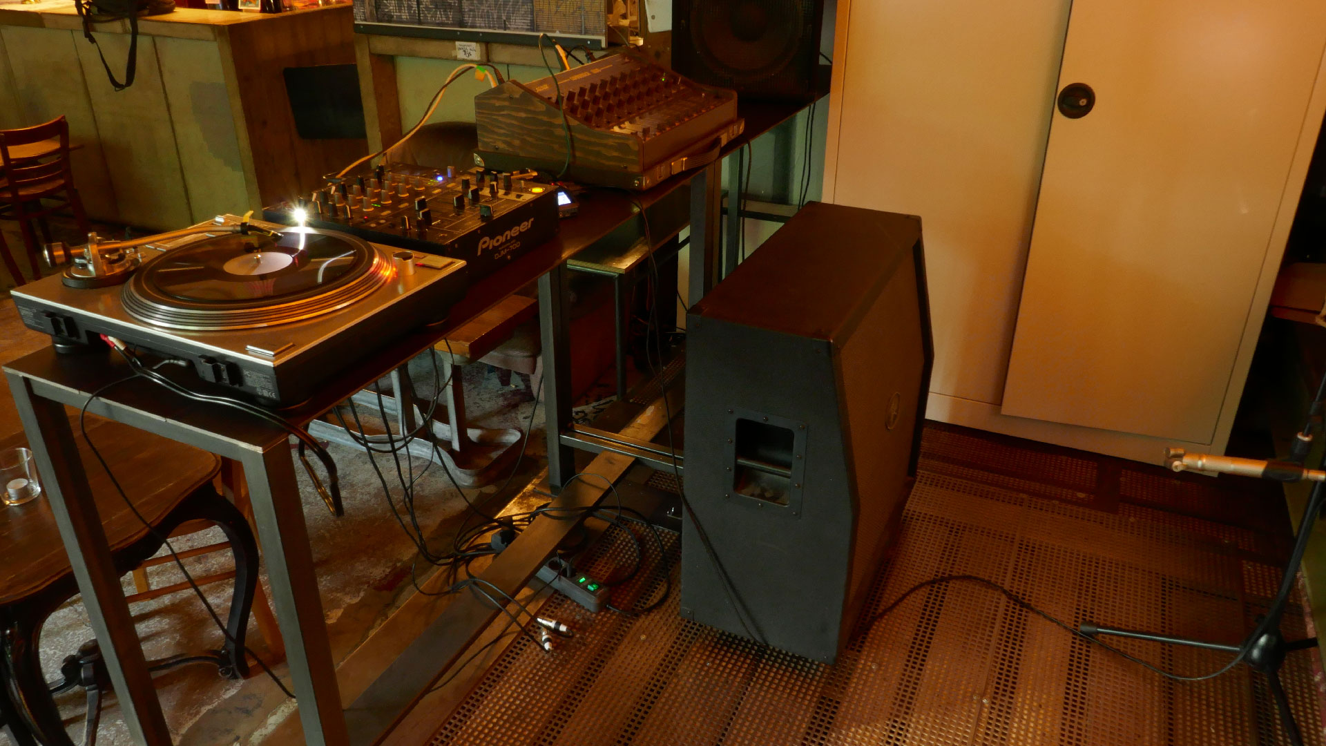 2024-03-12 wendelrekords V.II (unfinished sense of time Tape Mix und Tape Echo Mix) (10 Vinyl)